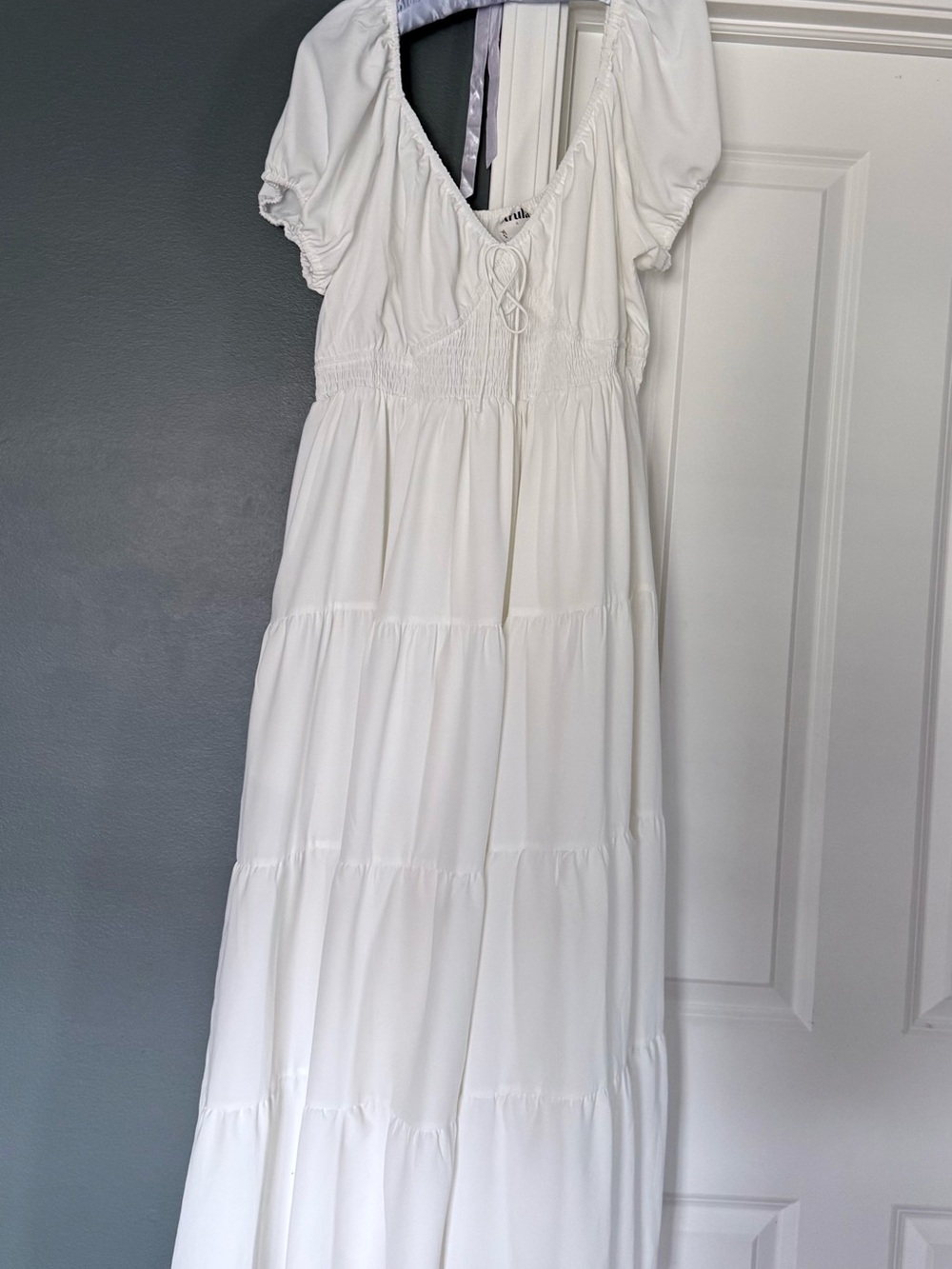 ARULA White Tiered Puff-Sleeve Maxi Dress